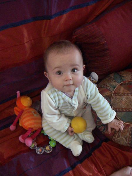 Oui, la maison je disais, le canap�, mes jouets, tout �a...