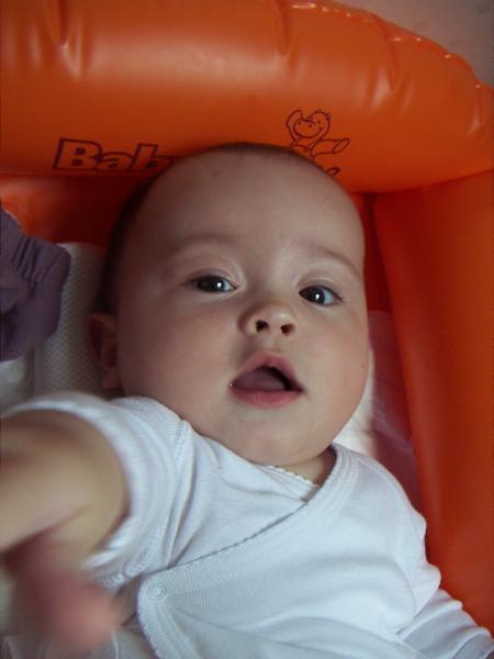 Tiens Papa, approche l'appareil photo