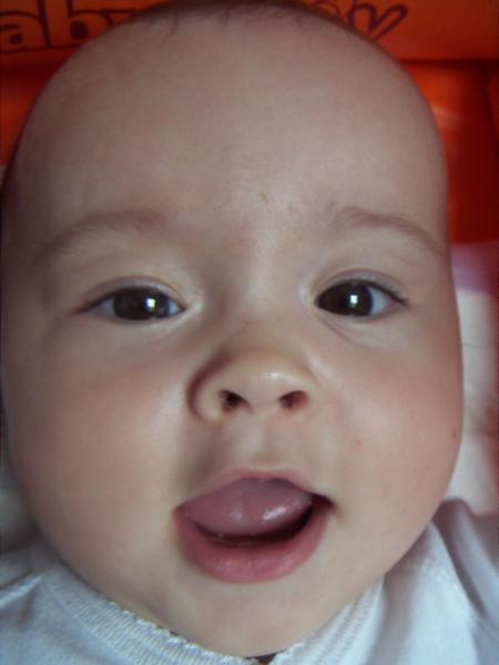 et on voit mes crottes de nez!