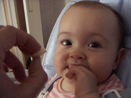 Je go�te mon premier g�teau...